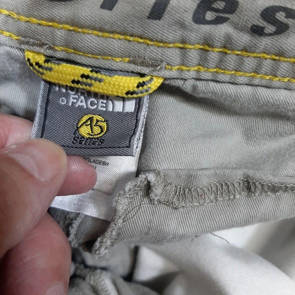 The North Face Cargo Shorts A-Series AYM4 34 Khaki Beige Mens Hiking Cotton